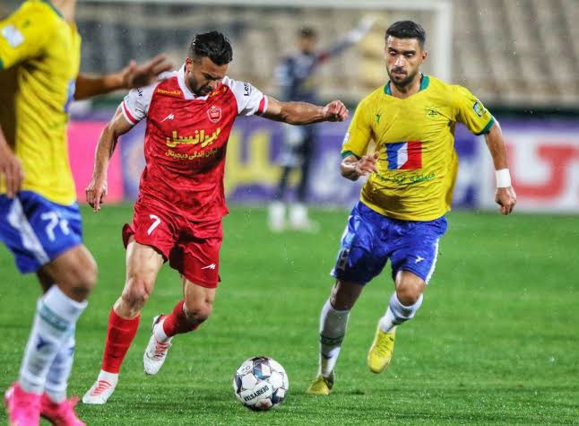 گزارش زنده؛ پرسپولیس ۱ - ۰ صنعت نفت آبادان