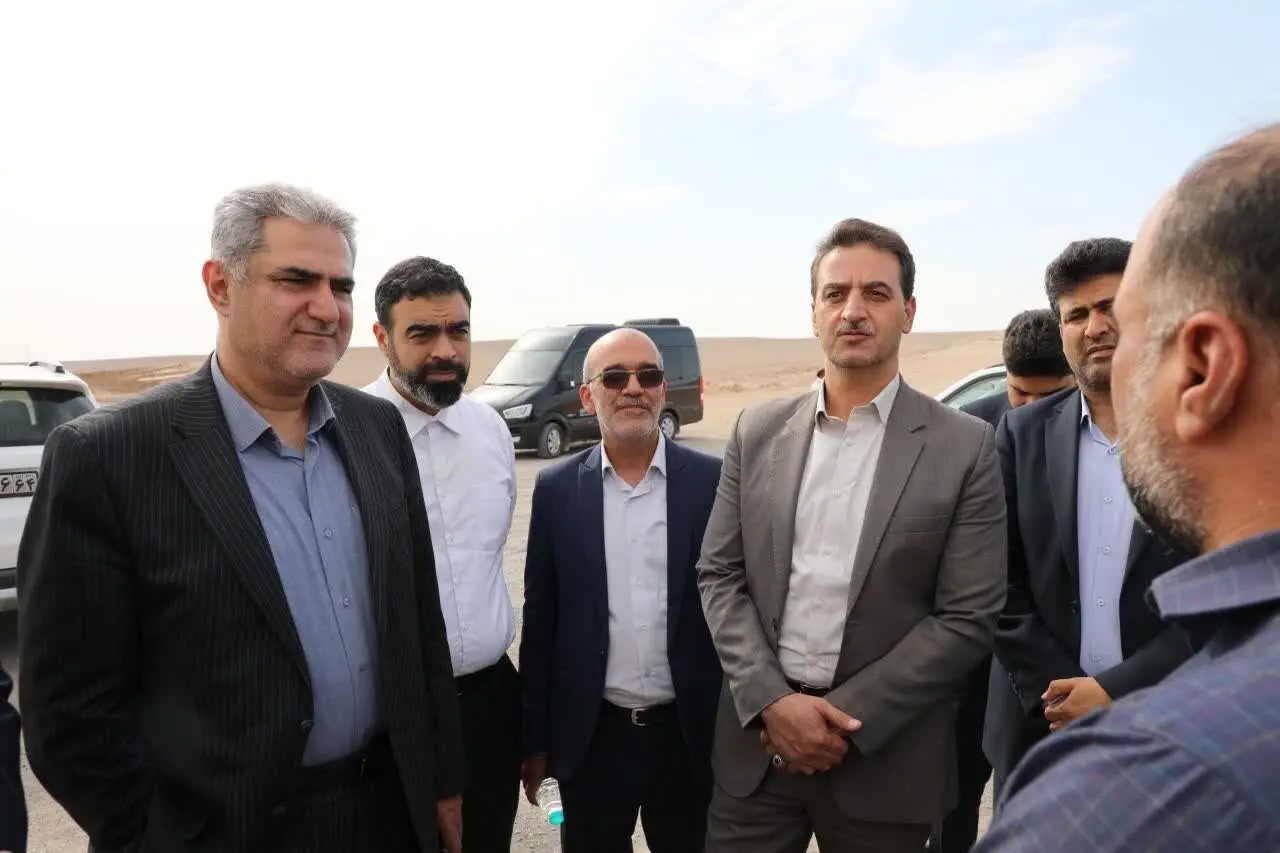 معاون وزیر راه پیشرفت آزادراه یزد را زیر ذره‌بین برد