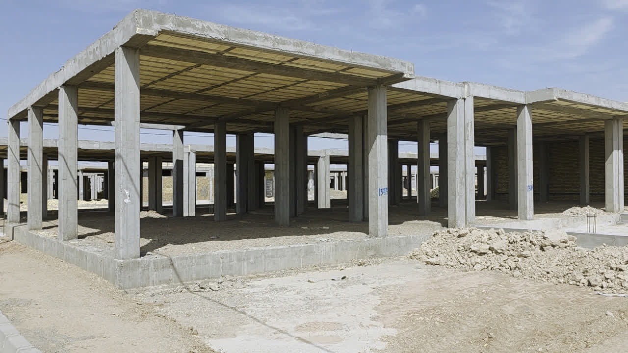 تأکید معاون وزیر بر تسریع تأمین زیرساخت‌های مسکن حمایتی میبد