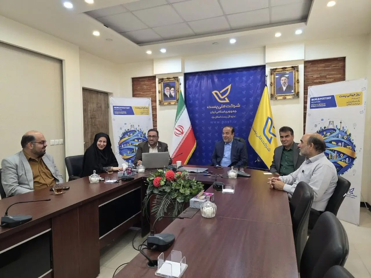 تقدیر از تلاش‌های امانت‌داران شبکه پستی به مناسبت روز جهانی پست
