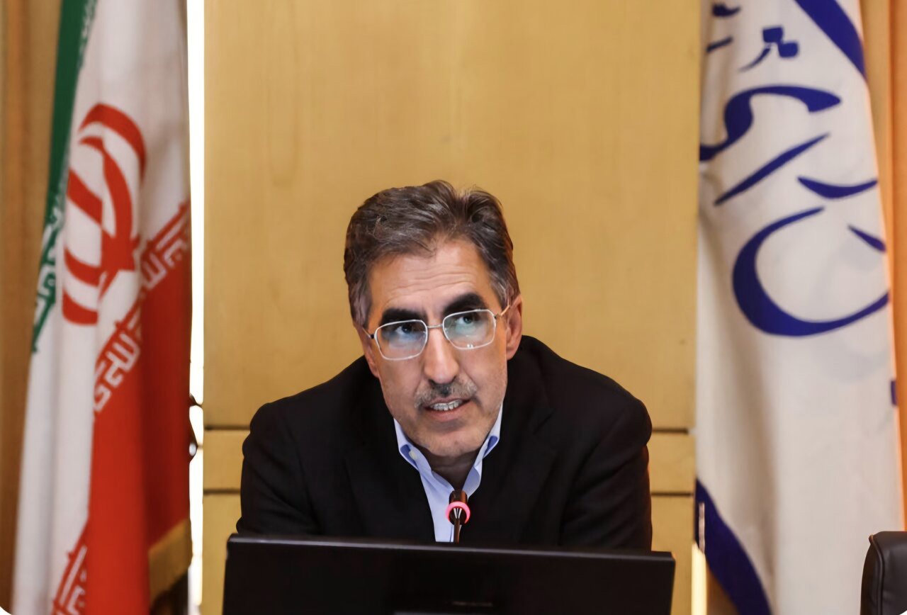 ثبت نشدن سفارش برای واردات خودرو، پذیرفتنی نیست