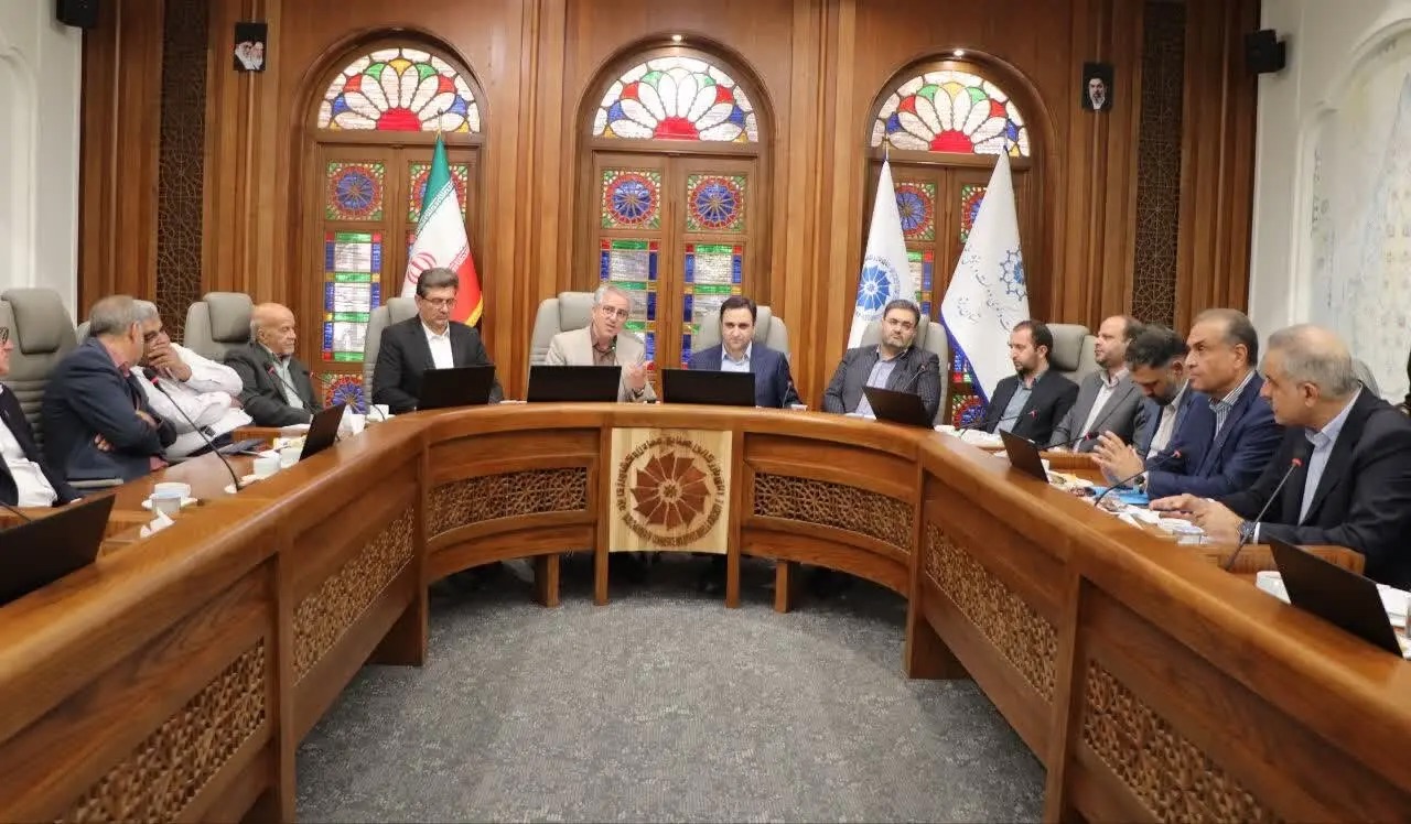 بررسی راهکارهای تأمین مالی تأسیسات گردشگری در نشست شورای گفت‌وگوی یزد