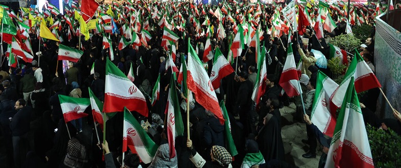 حضور مقتدرانه ملت ایران در میدان، جهانیان را شگفت‌زده کرده است