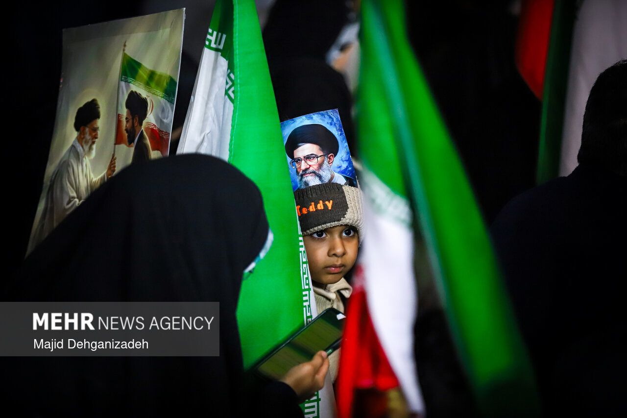 میبد؛ جلوه وفاداری و بصیرت در دفاع از وطن